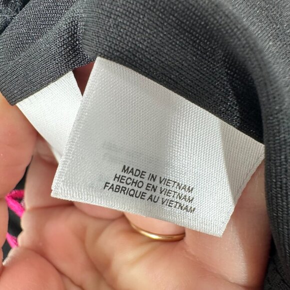 Jones Studio Size 16 Black Boatneck Dress Pink Embroidered Floral Scalloped Hem - Picture 5 of 11